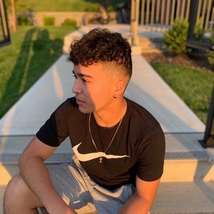 Meet your Posher, Erick